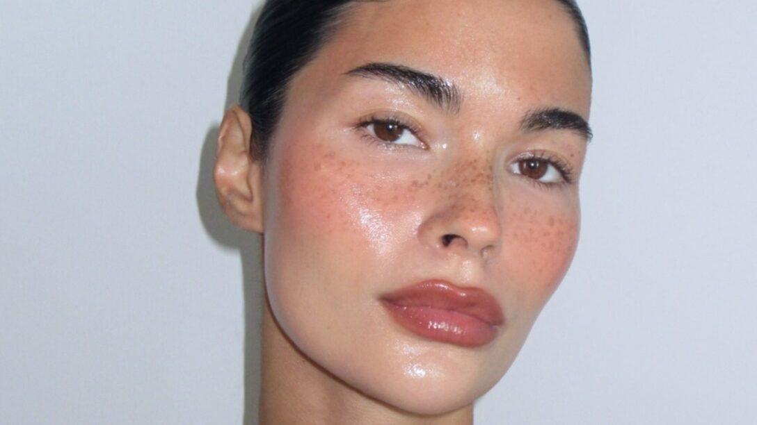 5 εύκολα και γρήγορα makeup looks που είναι ιδανικά για τις διακοπές σας