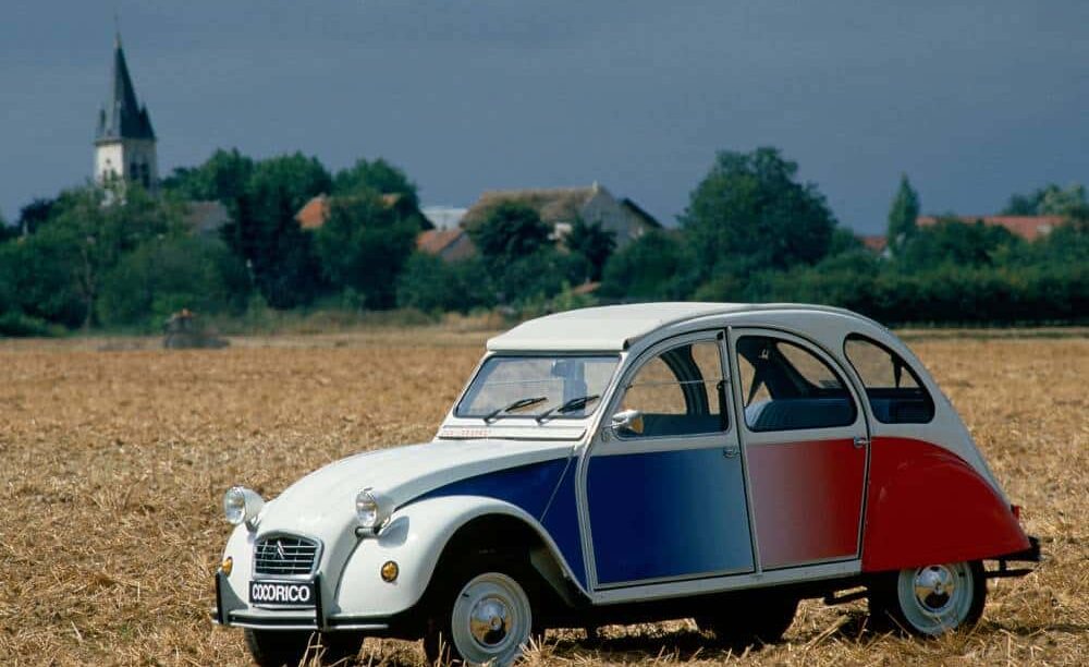 Το ποδοσφαιρόφιλο Citroen 2CV Cocorico κλείνει τα 40