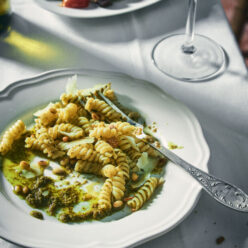 makaronia-me-pesto-gastronomos-610x762 makaronia-me-pesto-gastronomos-610×762
