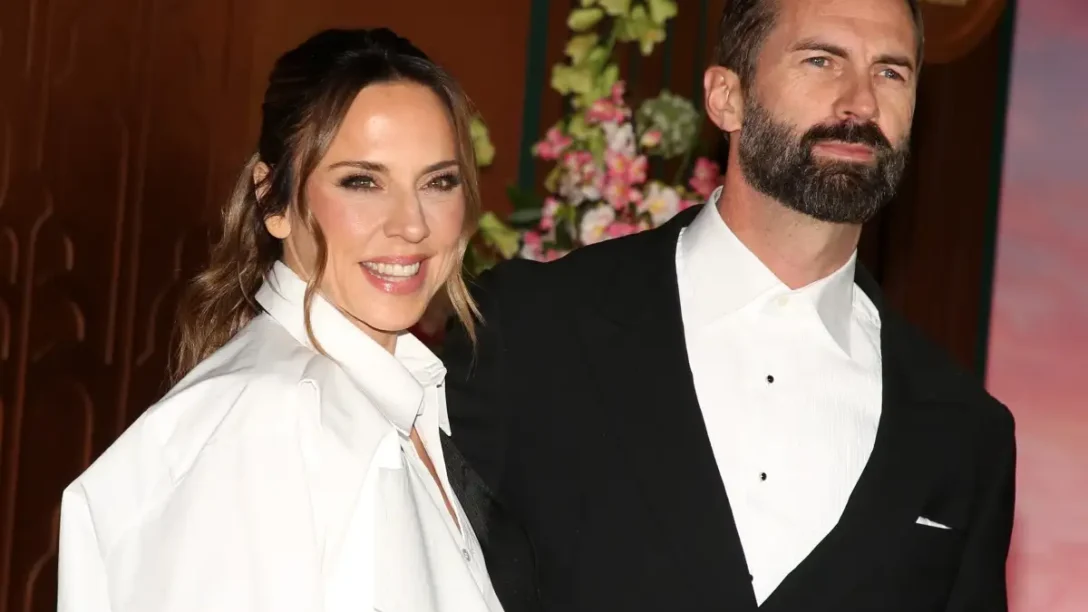 Melanie C: Παντρεύτηκε τον σύντροφό της – Δείτε το νυφικό σχεδιασμένο από τη Victoria Beckham