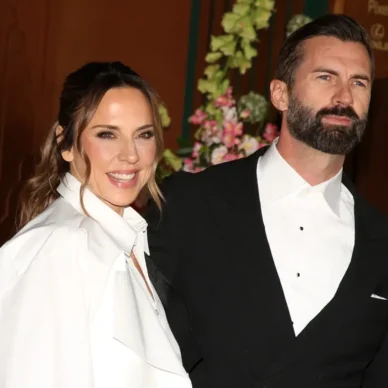 Melanie C: Παντρεύτηκε τον σύντροφό της – Δείτε το νυφικό σχεδιασμένο από τη Victoria Beckham