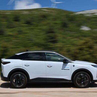 Έπεσε πολύ η τιμή του νέου Peugeot 3008