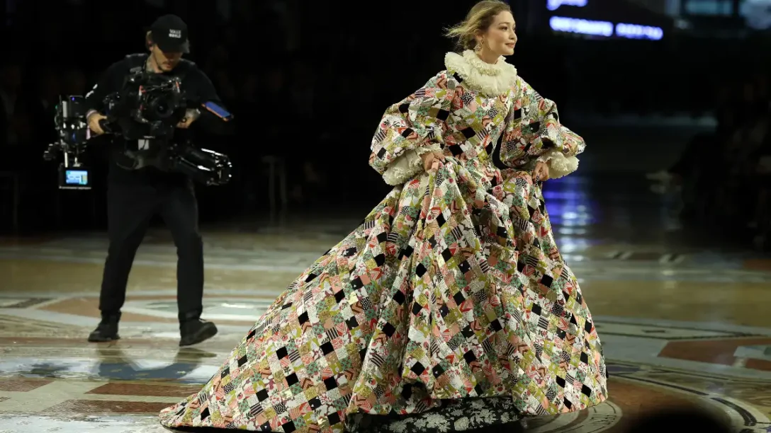 Vogue World 2026: Η elite της μόδας έδωσε ραντεβού στο Μιλάνο σε ένα εκπληκτικό fashion show